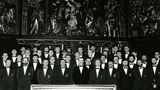 Kraków, lata 80. XX w., KCHA wraz z dyrygentem Adamem Korzeniowskim w kościele Mariackim