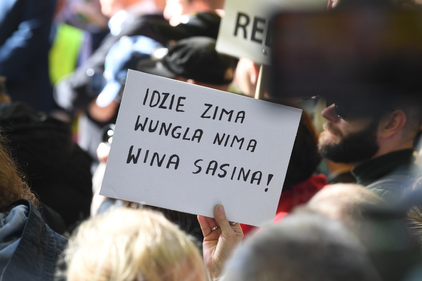 W Warszawie protestowali samorządowcy Fot. PAP/Andrzej Lange
