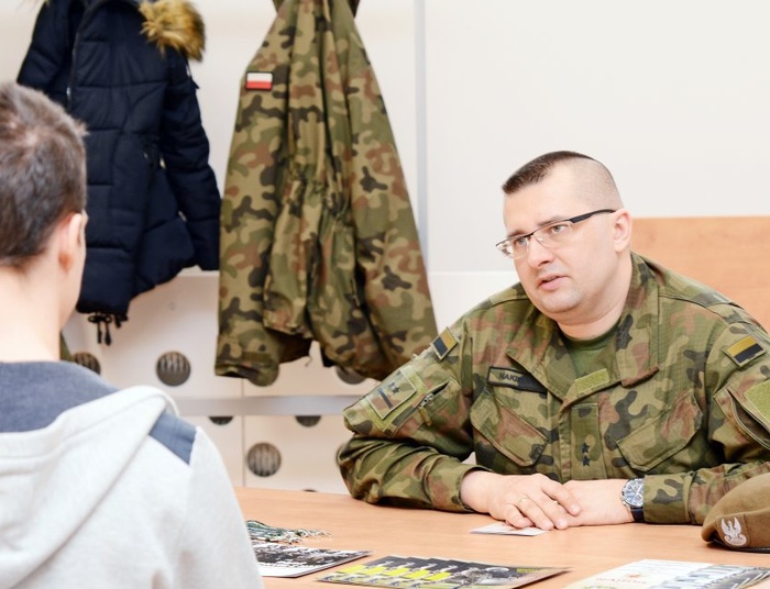 Po wyborach może czekać nas powrót zasadniczej służby wojskowej.