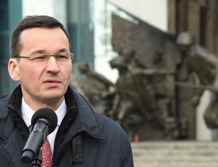 Morawiecki o handlu w niedzielę: Całkowity zakaz nie wchodzi w grę