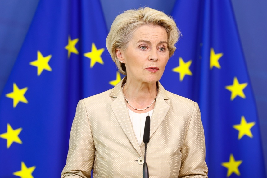 Ursula von der Leyen ogłosiła ósmy pakiet sankcji przeciwko Rosji. (fot. PAP/EPA)