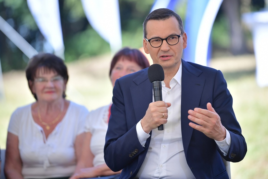 Mateusz Morawiecki: "Oferta PiS to ulgi, dodatki, wsparcie". Fot. 	PAP/Przemysław Piątkowski