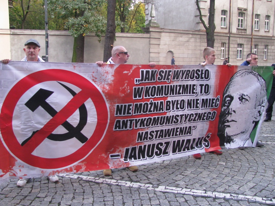 Transparent na demonstracji w obronie Janusza Walusia. Warszawa, 27 września 2017, zdjęcie własne
