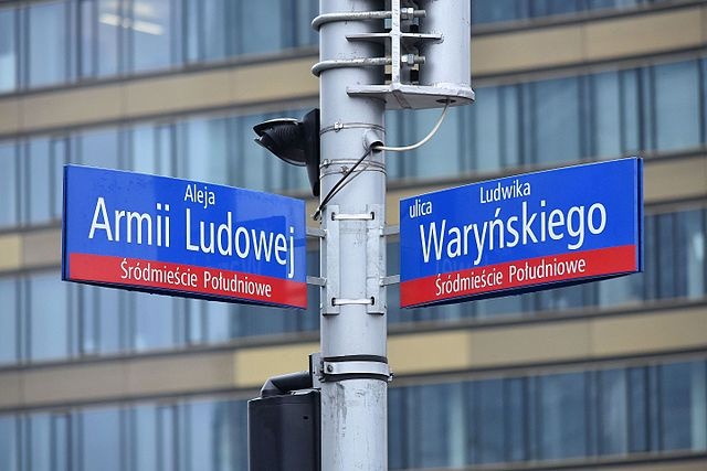 Warszawska Platforma nie chce zmiany Al. Armii Ludowej na Lecha Kaczyńskiego. Fot. Wikipedia/ Adrian Grycuk
