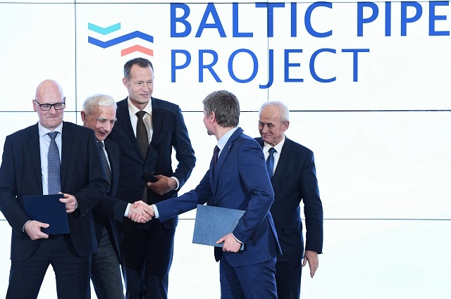 Baltic Pipe to strategiczny projekt, który ma utworzyć nową drogę dostaw gazu ziemnego z Norwegii na rynki: duński i polski oraz do użytkowników końcowych w krajach sąsiednich. Fot. PAP/Radek Pietruszka