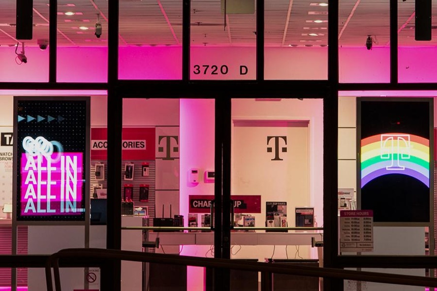 T-Mobile podchodzi w USA radykalnie do szczepień pracowników.