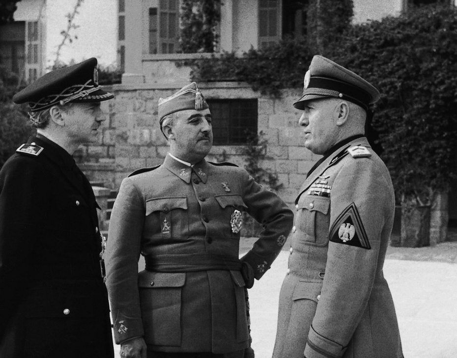 Generał Franco w 1941 roku. Fot. PAP/EPA/MIGUEL CORTES