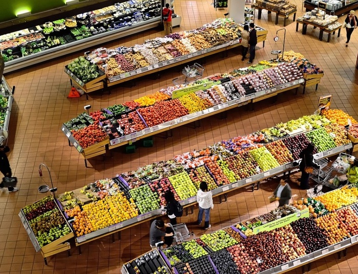 Inflacja sprawia, że Polacy zaciskają pasa