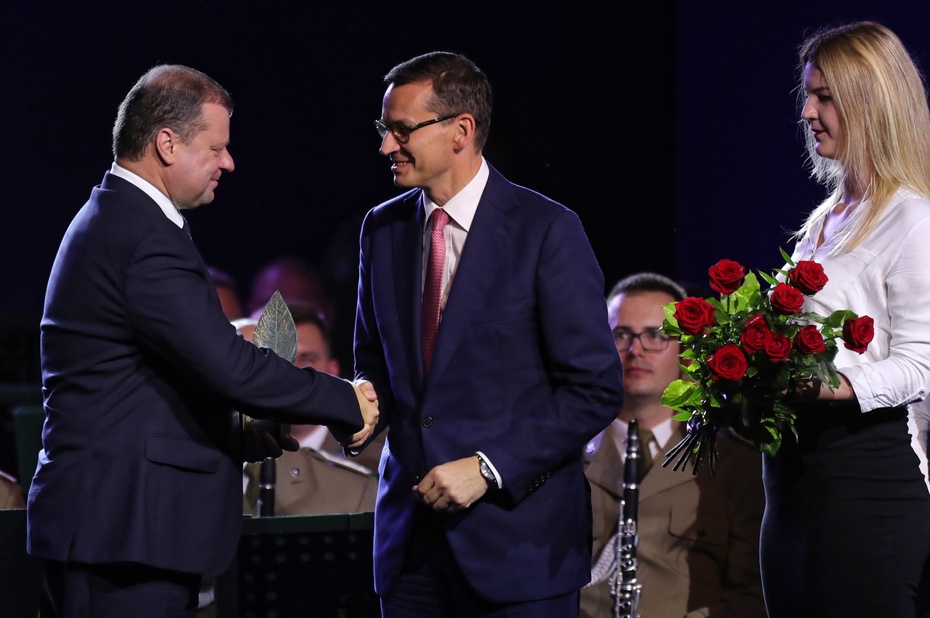 Premier Saulius Skvernelis i Mateusz Morawiecki w Krynicy. Fot. PAP/Grzegorz Momot