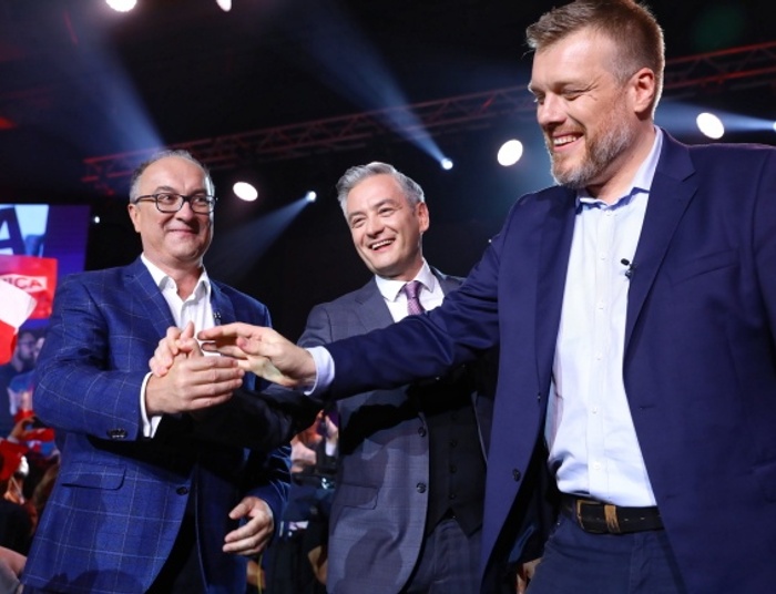 Lewica wraca do Sejmu, Korwin-Mikke dziękuje TVP, Kukiz szantażuje Kosiniaka-Kamysza