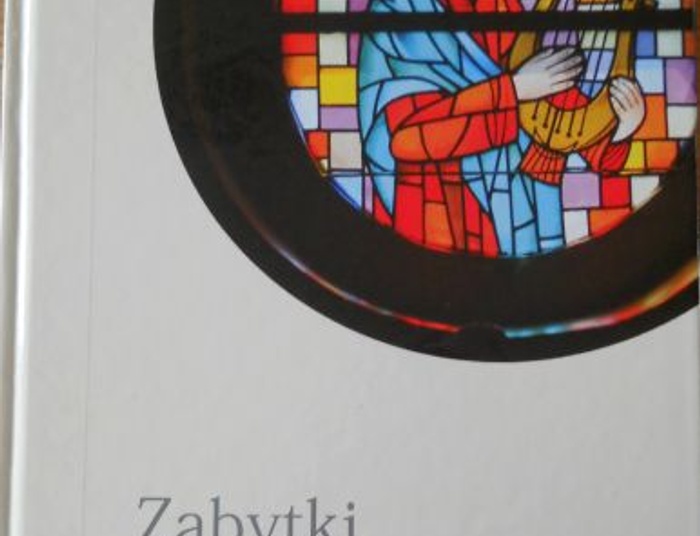 Piekna ksiega Eski o wiejskich kapliczkach na Gornym Slasku
