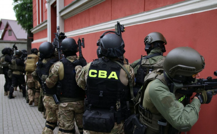 na zdjęciu: funkcjonariusze CBA. fot. cba.gov.pl