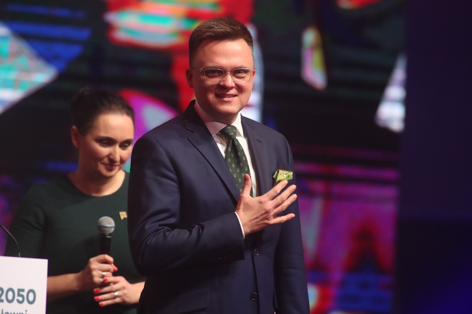 Przewodniczący partii Polska 2050 Szymon Hołownia podczas Pierwszego Zjazdu Krajowego Polski 2050. (fot. PAP)