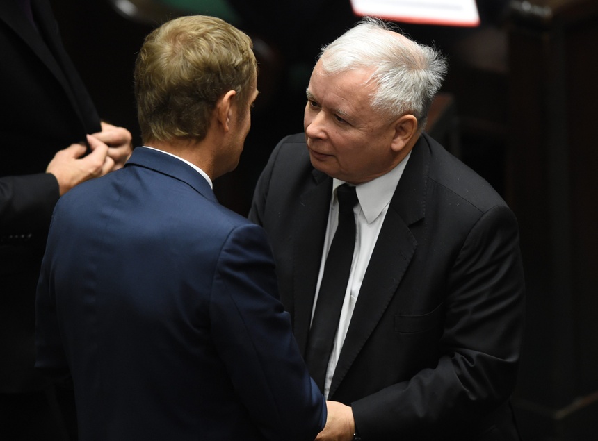 Jarosław Kaczyński w rozmowie na antenie Radia Wrocław przyznał, że mógłby spotkać na debacie z Donaldem Tuskiem. (fot. PAP)