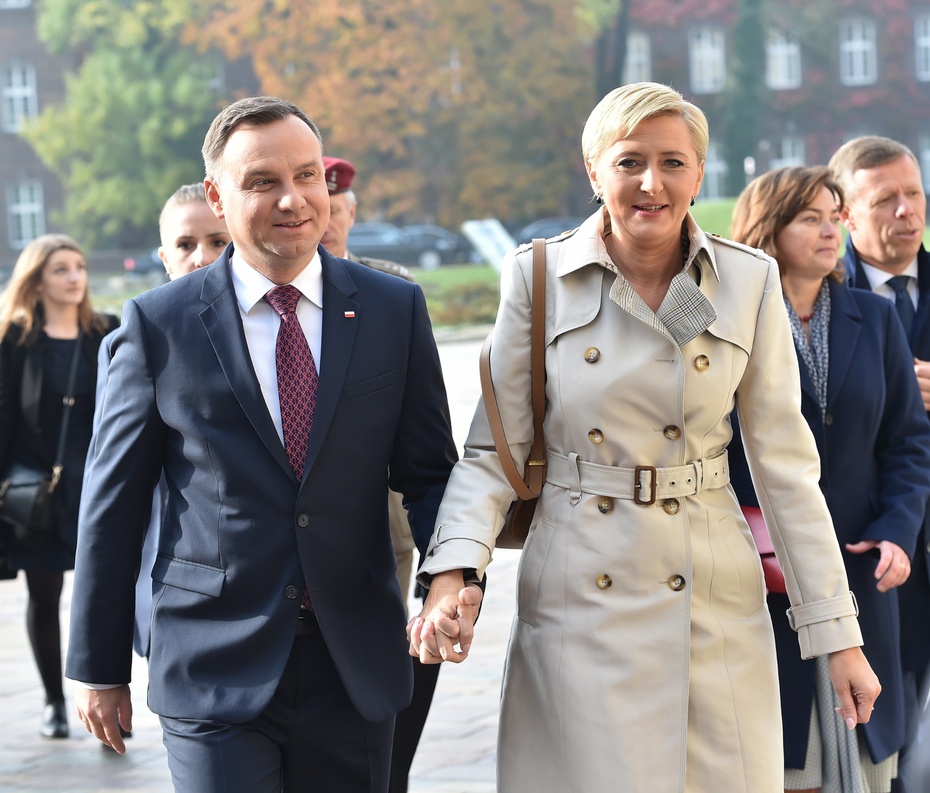 Prezydent Andrzej Duda z małżonką Agatą Kornhauser-Dudą . fot. PAP/Jacek Bednarczyk