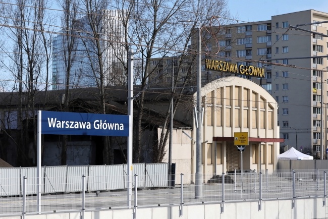 Odnowiony Dworzec Główny w Warszawie, fot. PAP/Tomasz Gzell