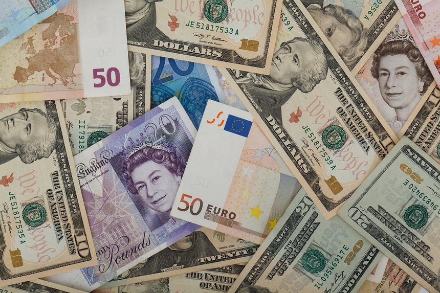 Na kursie euro wobec dolara nastąpił parytet. Tym samym 1 dolar wart jest 1 euro. (fot. Pixabay)