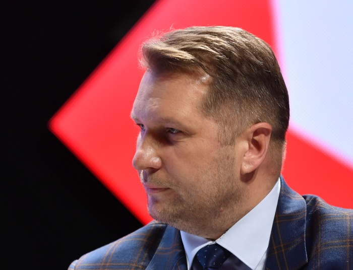 Rodzice mają powody do niepokoju. Czarnek zdradził, co z ograniczeniami w szkołach