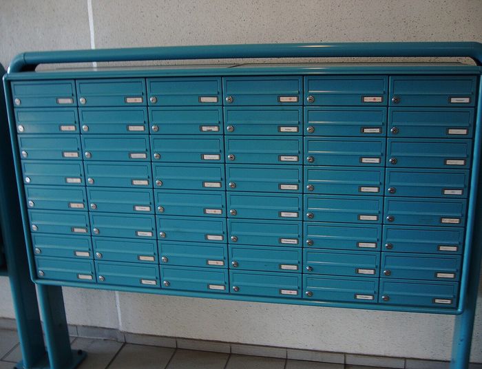 Przesyłki od wojska w skrzynkach. Wielu tego się nie spodziewało