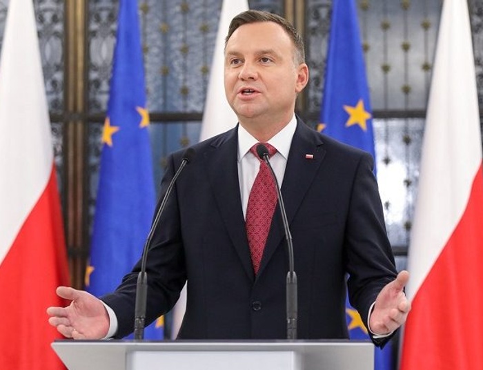 Czarnecki nie będzie mówił o „czarnych koniach”