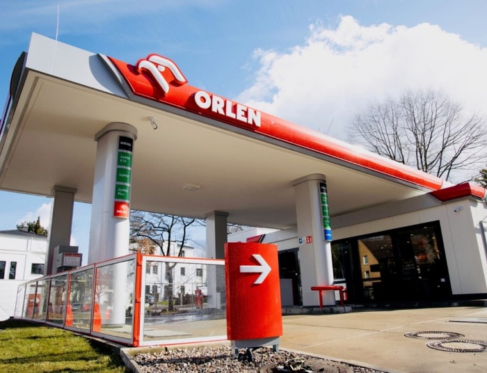 PKN Orlen kupi 17 niemieckich stacji za pieniądze ze sprzedaży stacji LOTOS-u