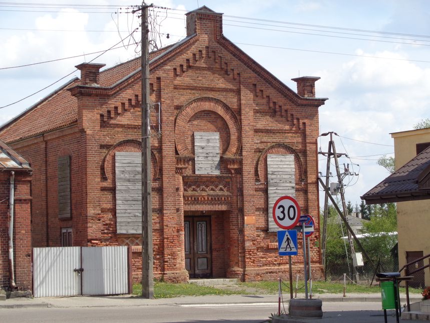 Synagoga/magazyn nawozów/biblioteka/pustostan
