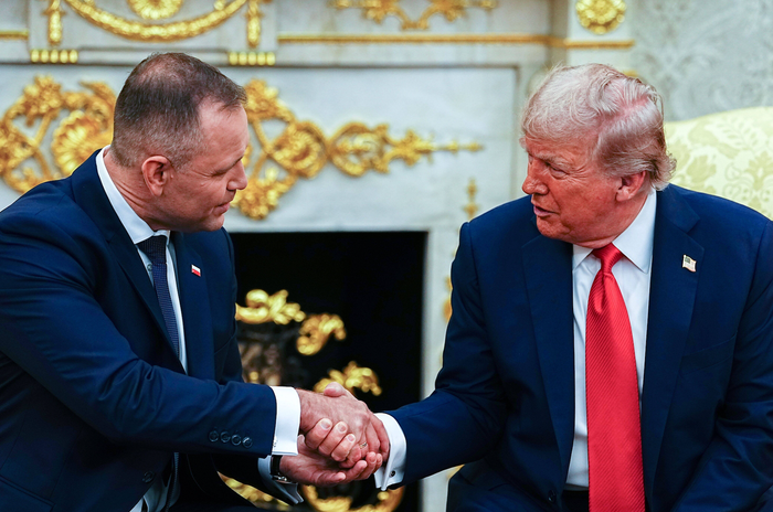 Nawrocki po spotkaniu z Trumpem. Prezydent nie podpisze umowy o Radzie Pokoju