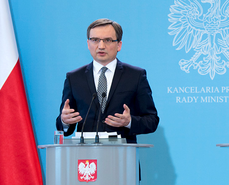 Dlaczego Zbigniew Ziobro na razie nie wróci do Polski?