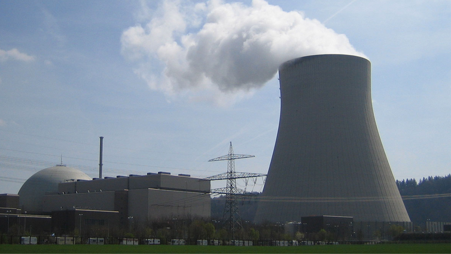 Elektrownia atomowa Isar, blok 2. (fot. Wikipedia)