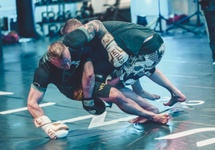 Charytatywny Tydzień Sportów Walki w Uniq Fight Club, 2019. Trening z Robertem Joczem. Fot. Uniq Fight Club