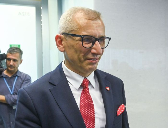 "Miliony, które dostało z budżetu PiS, należy oddać obywatelom" (WYWIAD)