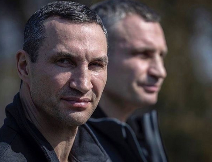 Władimir Kliczko może wrócić do ringu. Chce pobić legendarny rekord