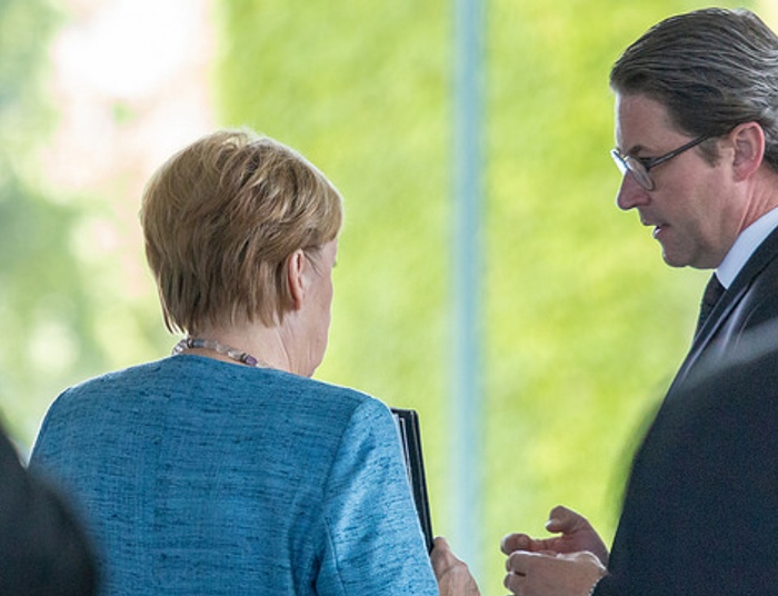 Dynamizm niemieckiej polityki zagranicznej, domowe testy na HIV i zapowiedź drogiej zimy…