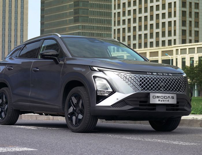 Chińczycy trzymają się mocno. Nowa OMODA 5 w hybrydzie