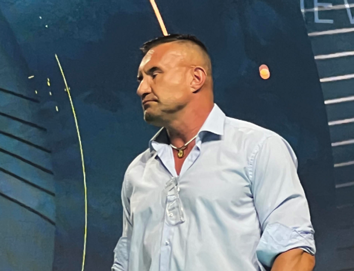 Legenda K-1 i bokser, który toczył bój z Kliczko. Kibiców czeka wiele sportowych emocji