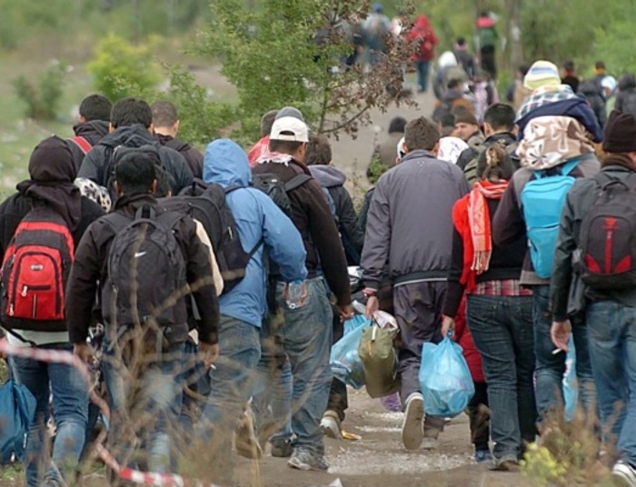 Zanim wejdzie w życie pakt migracyjny, rząd Tuska zgotuje Polakom imigracyjny armagedon