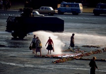 Ostatnie kwiaciarki na Placu Zwycięstwa — 14 sierpnia 1982