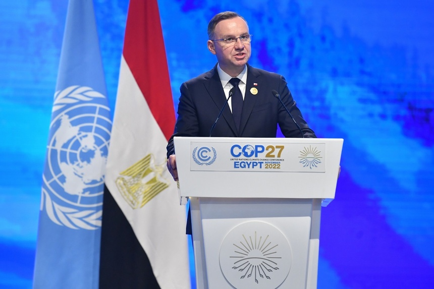 Prezydent RP Andrzej Duda przemawia na sesji plenarnej Konferencji COP27 w Szarm el-Szejk w Egipcie. Fot. PAP/Radek Pietruszka
