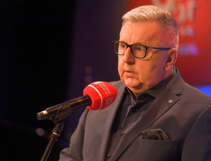 UTRWALACZE  WŁADZY  LUDOWEJ