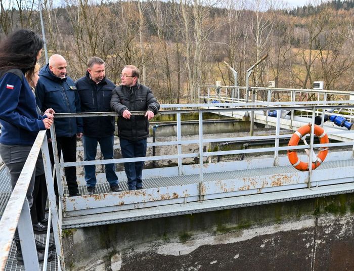 Czerwone strefy budzą grozę wśród powodzian. Rząd mówi wprost: "Będą trudne decyzje"