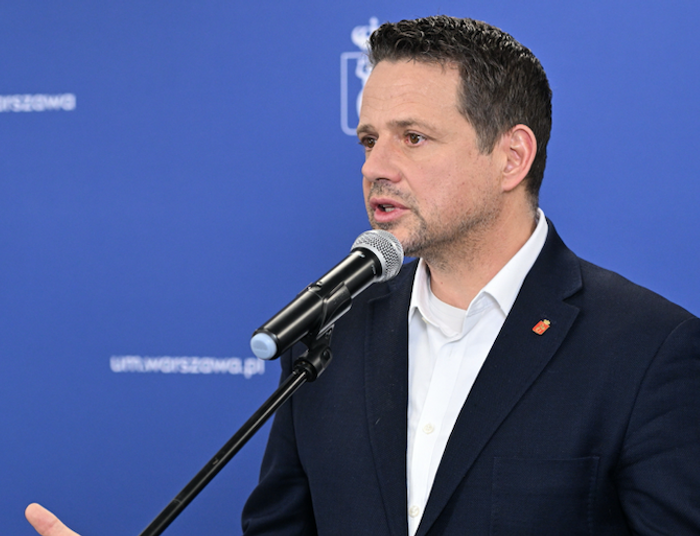 Nie Hołownia, a Trzaskowski. Faworyt w sondażu po stronie rządzących