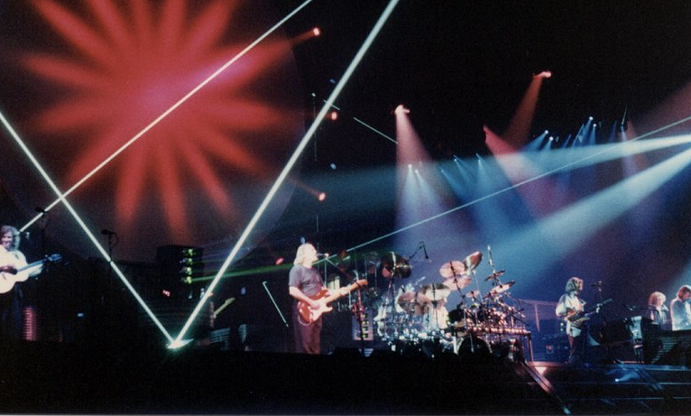 n/z: koncert Pink Floyd. fot. Paul Carless - https://www.flickr.com/photos/paulcarless/4693584790/in/album-72157624258498320/, CC BY 2.0