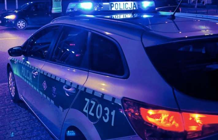 Komenda Miejsca Policji w Łomży poinformowała o utracie notatnika służbowego policjanta. Źródło: Twitter/Polska Policja