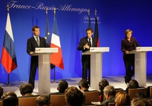 Dmitrij Miedwiediew, Nicolas Sarkozy i Angela Markel, źródło: kremlin.ru