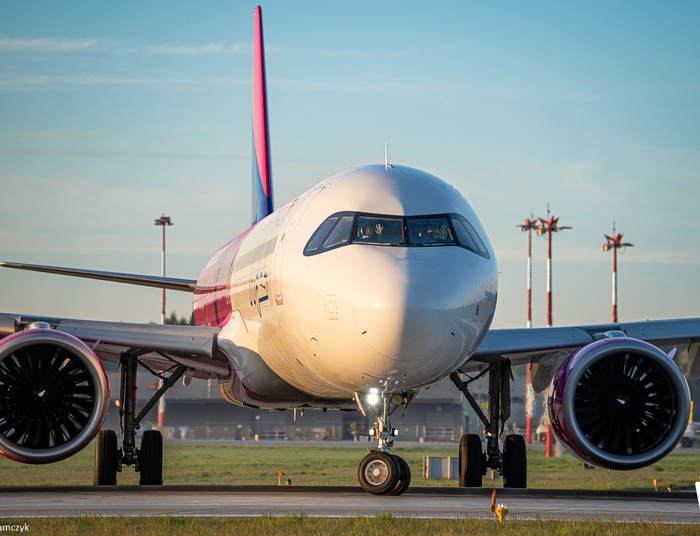 Pasażerowie przeżyli chwile grozy. Natychmiastowa reakcja służb na lotnisku w Katowicach