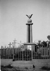 Pomnik ofiar napadu bolszewickiego na Stołpce latem 1924 r.