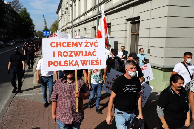 Demonstracja przedstawicieli branży rolniczej i futerkowej, Warszawa