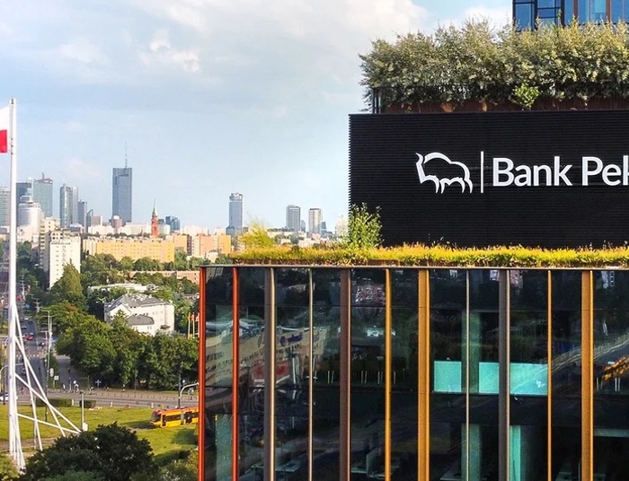 Kolejny duży bank zmaga się z potężną awarią. Pilny komunikat dla klientów