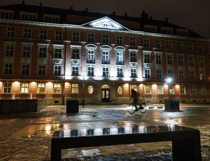 Horrendalne pensje dzięki MBA, za ich dyplomy płaciliście wy. Magistrat nabrał wody w usta