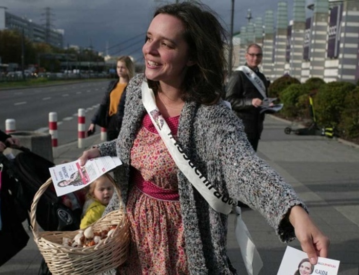 Klaudia Jachira pozwie Jana Pietrzaka za słowa o "wynajętej zdzirze"